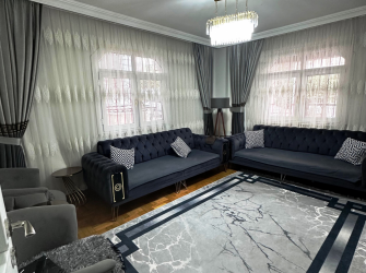 Güngören Akıncılar 2+1 Tramvaya Yakın 90 m2 Balkonlu Yüksek Giriş