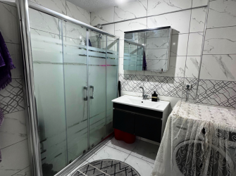 Güngören Akıncılar 2+1 Tramvaya Yakın 90 m2 Balkonlu Yüksek Giriş