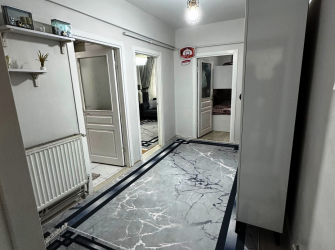 Güngören Akıncılar 2+1 Tramvaya Yakın 90 m2 Balkonlu Yüksek Giriş