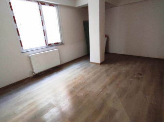 Güngören'de Katlı Otoparka Yakın 3+1 Sıfır Bina 140 m2 Ters Dubleks