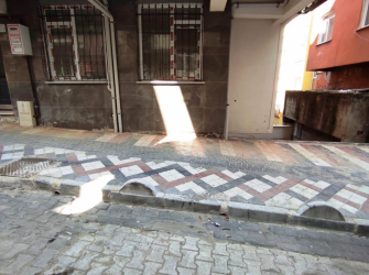 Güngören'de Katlı Otoparka Yakın 3+1 Sıfır Bina 140 m2 Ters Dubleks