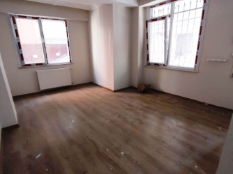 Güngören'de Katlı Otoparka Yakın 3+1 Sıfır Bina 140 m2 Ters Dubleks