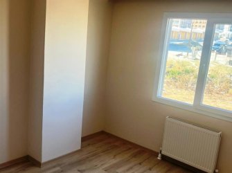 Avcılar Tahtakale'de 1,Kat 80 m2 Balkonlu 2+1 Kiralık 2 Yıllık Bina