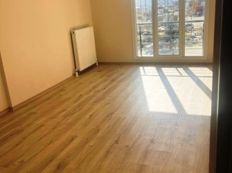 Avcılar Tahtakale'de 1,Kat 80 m2 Balkonlu 2+1 Kiralık 2 Yıllık Bina