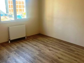 Avcılar Tahtakale'de 1,Kat 80 m2 Balkonlu 2+1 Kiralık 2 Yıllık Bina