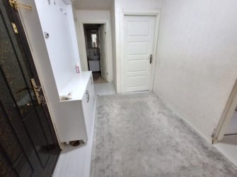 Güngören Akıncılar'da 75 m2 Balkonlu 2+1 Ön Cephe Yüksek Giriş