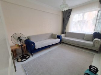 Güngören Akıncılar'da 75 m2 Balkonlu 2+1 Ön Cephe Yüksek Giriş