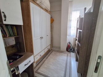 Güngören Akıncılar'da 75 m2 Balkonlu 2+1 Ön Cephe Yüksek Giriş