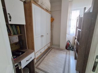 Güngören Akıncılar'da 75 m2 Balkonlu 2+1 Ön Cephe Yüksek Giriş