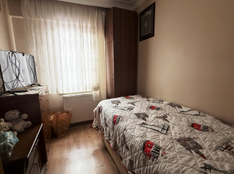 Bahçelievler Şirinevler'de 4,Kat Genç Bina 3+1 Asansörlü 120 m2 Boş Daire