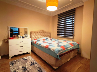 Güngören Güneştepe'de 3+1 Tramvaya Yakın Bahçe Katı A.Mutfaklı