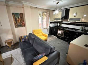 Güngören Güneştepe'de 3+1 Tramvaya Yakın Bahçe Katı A.Mutfaklı