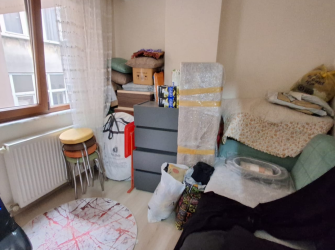 Bahçelievler Camlıkahve'de 4,Kat Asansörlü 8 Yıllık 100 m2 Ön Cephe