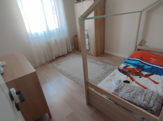 Bahçelievler Cumhuriyet'te 15 Yıllık Bina 3+1 Asansörlü 170 m2 Dubleks 