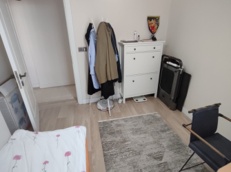 Bahçelievler Cumhuriyet'te 15 Yıllık Bina 3+1 Asansörlü 170 m2 Dubleks 