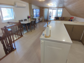 Bahçelievler Cumhuriyet'te 15 Yıllık Bina 3+1 Asansörlü 170 m2 Dubleks 