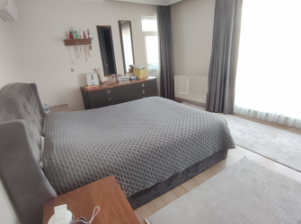 Bahçelievler Cumhuriyet'te 15 Yıllık Bina 3+1 Asansörlü 170 m2 Dubleks 