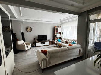 Güngören İnönü Caddesin'de 4, Kat Kredili 2+1 Masrafsız 100 m2 Balkonlu