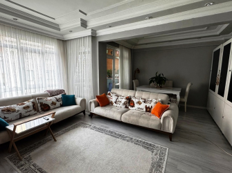 Güngören İnönü Caddesin'de 4, Kat Kredili 2+1 Masrafsız 100 m2 Balkonlu