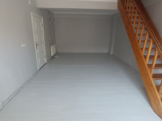 Bahçelievler Cumhuriyet'te 3+1 Asansörlü Dubleks 17 Yıllık 130 m2