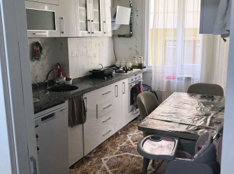 Bahçelievler'de Fizik Tedavi Karşısı 3+1 Kredili Yüksek Giriş 110 m2 Balkonlu 