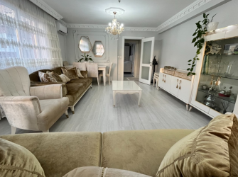 Bahçelievler'de Tek Daireli 5+1 Asansörlü Masrafsız 190 m2 Dubleks