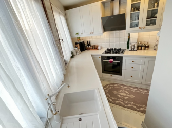 Bahçelievler'de Tek Daireli 5+1 Asansörlü Masrafsız 190 m2 Dubleks