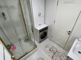 Bahçelievler'de Tek Daireli 5+1 Asansörlü Masrafsız 190 m2 Dubleks