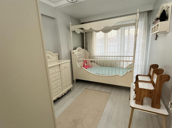 Bahçelievler'de Tek Daireli 5+1 Asansörlü Masrafsız 190 m2 Dubleks