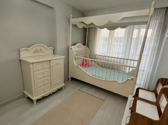 Bahçelievler'de Tek Daireli 5+1 Asansörlü Masrafsız 190 m2 Dubleks