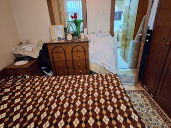 Bahçelievler Camlıkahve'de 1,Kat Kredili 3+1 Ön Cephe 100 m2 Balkonlu