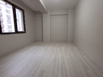 Güngören Güven'de 2,Kat Ebeveyn Banyolu 2+1 Sıfır 85 m2 Asansörlü