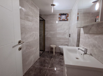 Güngören Güven'de 2,Kat Ebeveyn Banyolu 2+1 Sıfır 85 m2 Asansörlü