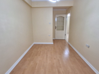 Bahçelievler Soğanlı'da 15 Yıllık 2+1 A.Mutfaklı 70 m2 Yüksek Giriş