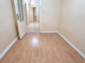 Bahçelievler Soğanlı'da 15 Yıllık 2+1 A.Mutfaklı 70 m2 Yüksek Giriş