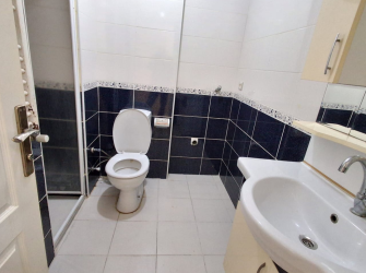 Bahçelievler Soğanlı'da 15 Yıllık 2+1 A.Mutfaklı 70 m2 Yüksek Giriş