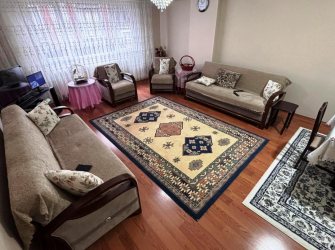 Bahçelievler Soğanlı Meydan'da 2005 Yapımı 1. Kat 3+1 Asansörlü