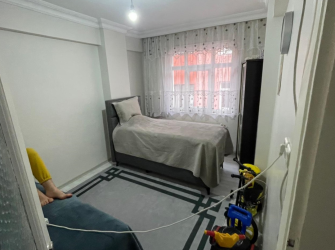 Güngören M.Çakmak'ta 4,Kat Arsa Tapulu 2+1 Balkonlu 90 m2