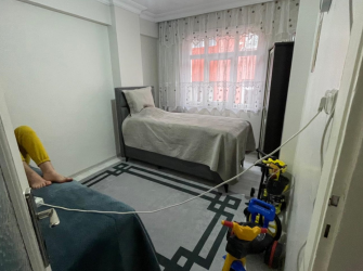 Güngören M.Çakmak'ta 4,Kat Arsa Tapulu 2+1 Balkonlu 90 m2