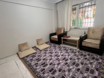 Güngören'de Tramvaya Yakın 2+1 Bahçeli 70 m2 Bahçe Katı Daire