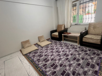 Güngören'de Tramvaya Yakın 2+1 Bahçeli 70 m2 Bahçe Katı Daire