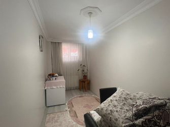 Güngören'de Tramvaya Yakın 2+1 Bahçeli 70 m2 Bahçe Katı Daire