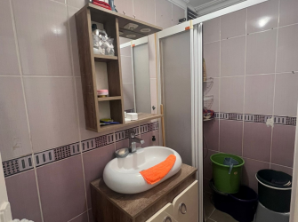 Güngören'de Tramvaya Yakın 2+1 Bahçeli 70 m2 Bahçe Katı Daire