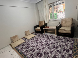 Güngören'de Tramvaya Yakın 2+1 Bahçeli 70 m2 Bahçe Katı Daire