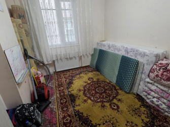 Güngören'de Katlı Otoparka Yakın 1,Kat  E.Banyolu 2+1 Ön Cephe 