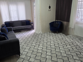 Güngören'de Katlı Otoparka Yakın 1,Kat  E.Banyolu 2+1 Ön Cephe 