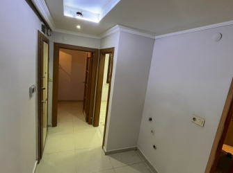 Güngören'de İlkyuva Metronun Karşısı 2+1 Balkonlu Yüksek Giriş