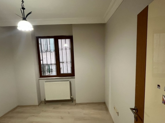 Güngören'de İlkyuva Metronun Karşısı 2+1 Balkonlu Yüksek Giriş