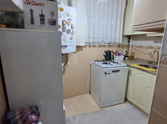 Güngören Camlıkahve'de 3+1 Kat Mülkiyetli 100 m2 Bahçe Katı 19 Yıllık