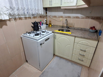 Güngören Camlıkahve'de 3+1 Kat Mülkiyetli 100 m2 Bahçe Katı 19 Yıllık